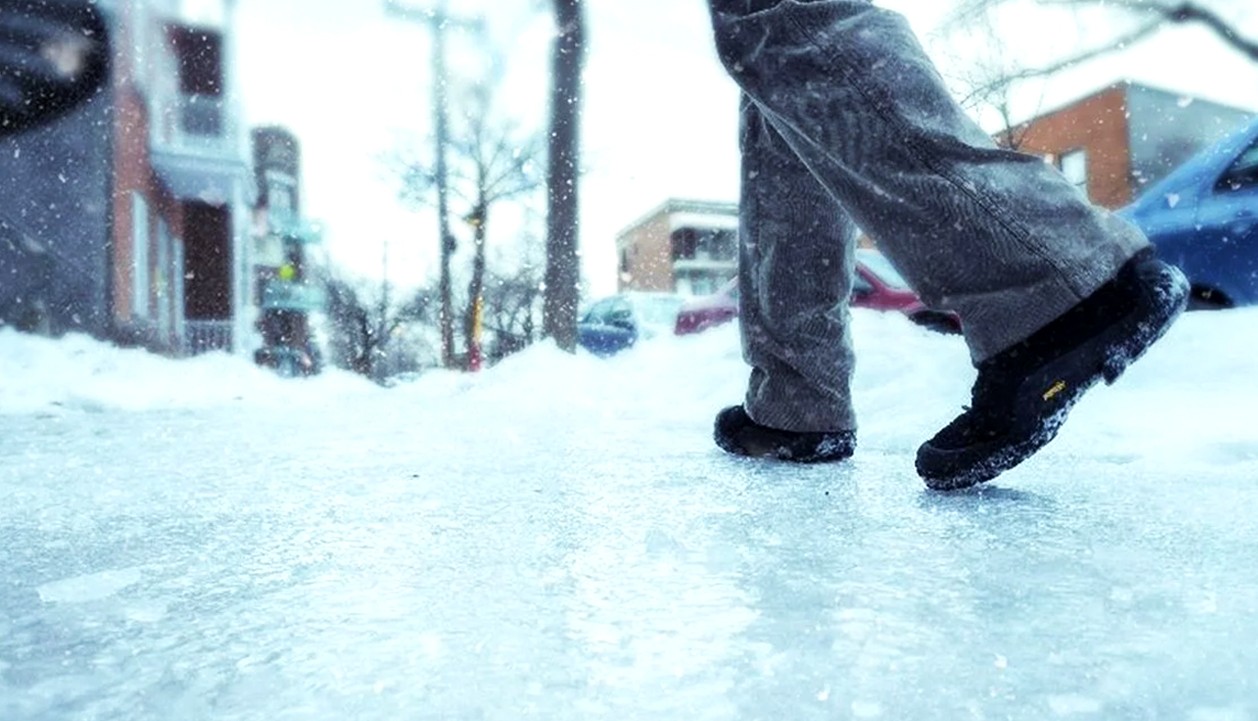 Осторожно! На улице гололед!.