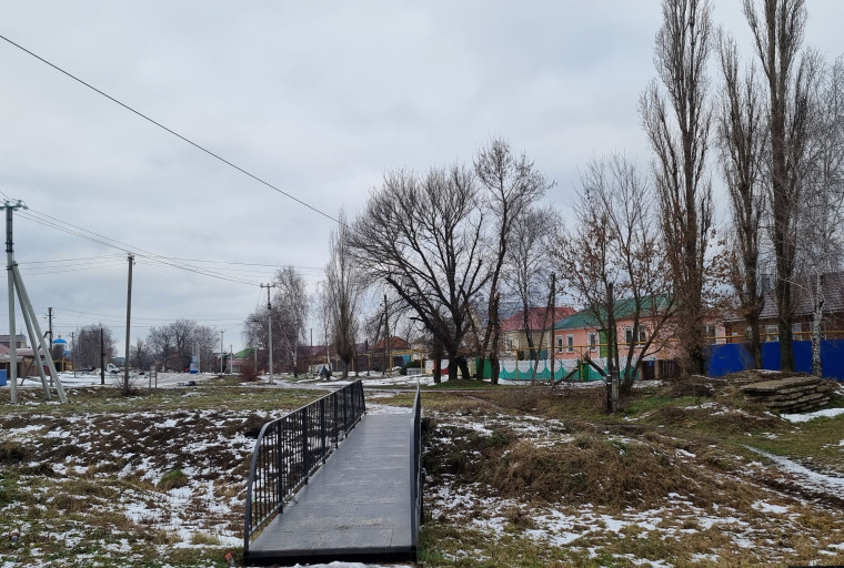 Из-за недобросовестного подрядчика в селе Орлово не была благоустроена общественная территория. Из-за недобросовестного подрядчика в селе Орлово не была благоустроена общественная территория.
